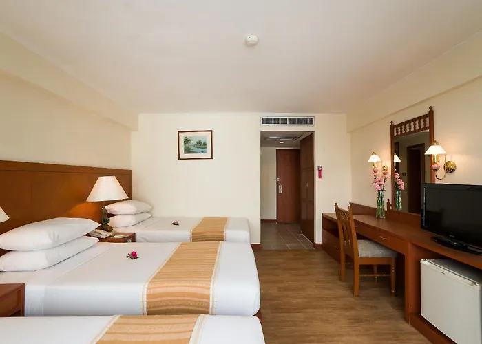 Bangkok Palace Hotel