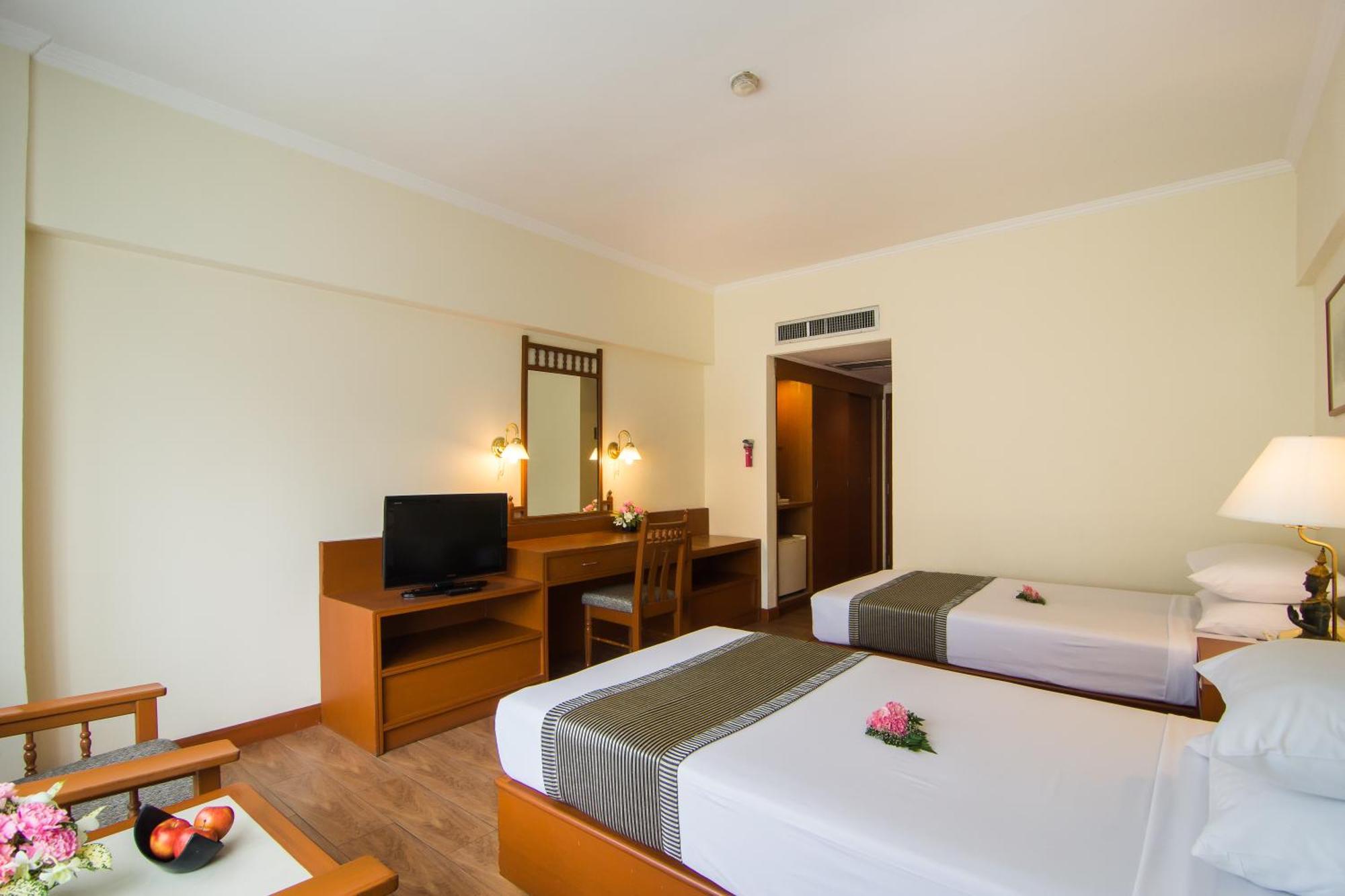 מלון Palace 5*